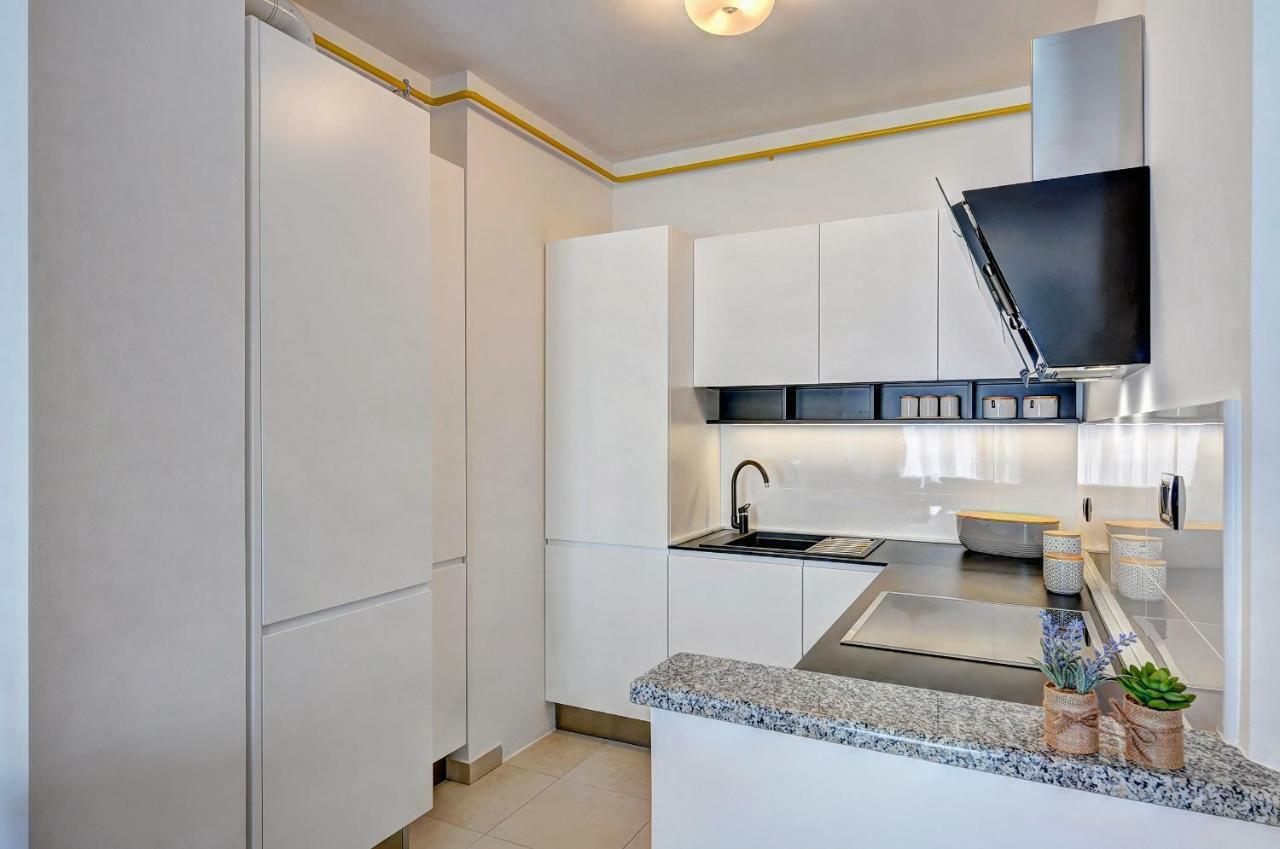 Pr Apartment Fažana Buitenkant foto
