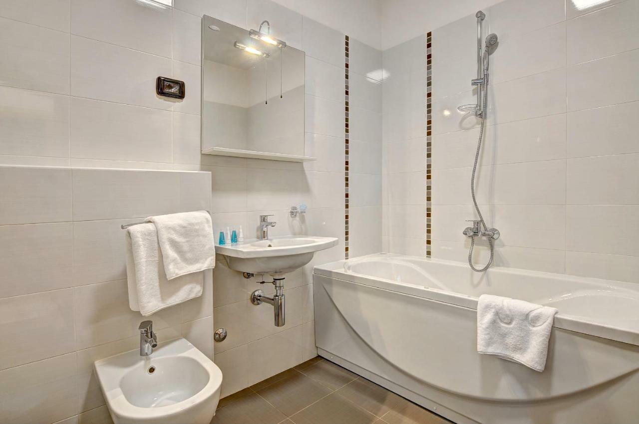 Pr Apartment Fažana Buitenkant foto